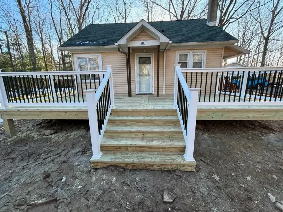 PVC Decking in Lehigh Valley, PA | LVMC Decks